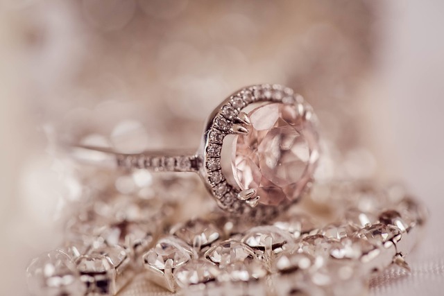 Sieraden: van betekenisvolle ontwerpen tot stralende details